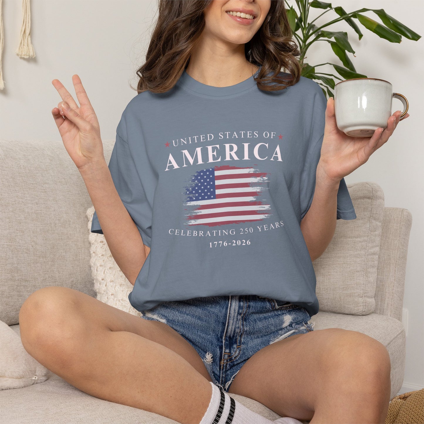 America Flag T‑Shirt – United States Vintage Flag Graphic (1776–2016)