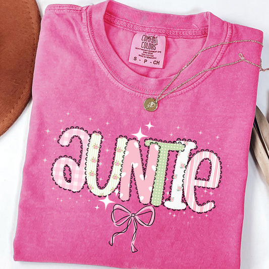 Auntie Floral Graphic T-Shirt | Cute Aunt Shirt with Bow